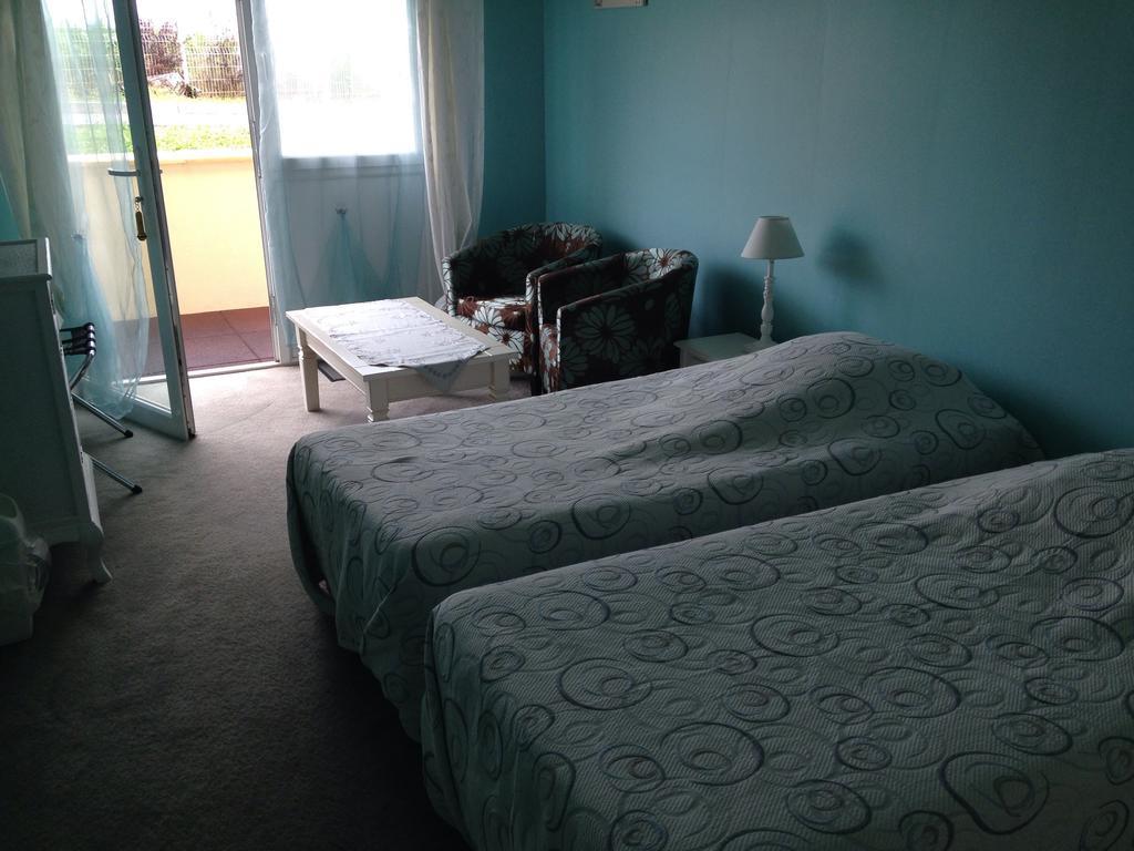 L'Epicurien Hotel Saint-Nicolas-de-Port Bilik gambar